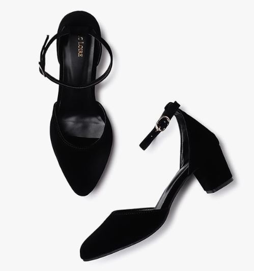 Black peep toes